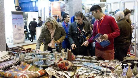 El stand de Irán en la 37 edición de la Feria Internacional de Turismo, Fitur 2017, en la Feria de Madrid. (EFE/Javier Liaño)
