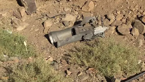 Restos del misil lanzado a Arabia Saudita desde Yemen.