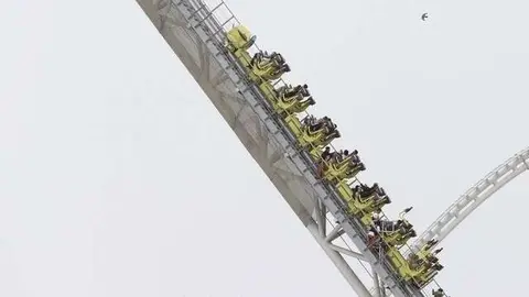 La montaña rusa Flying Aces en el Ferrari World Abu Dhabi. 