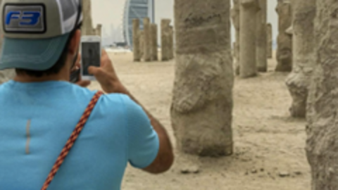 Foto del príncipe Hamdan en la playa de Jumeirah posteada en su perfil de Instagram. 