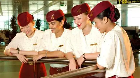 Tripulación de la aerolínea Qatar Airways.