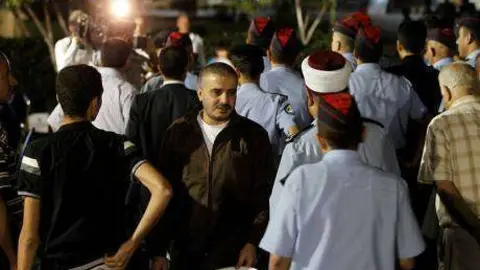 En la imagen de Reuters el soldado jordano, tras su liberación.