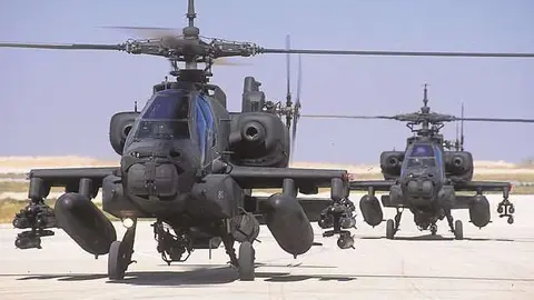 Helicópteros modelo Apache.