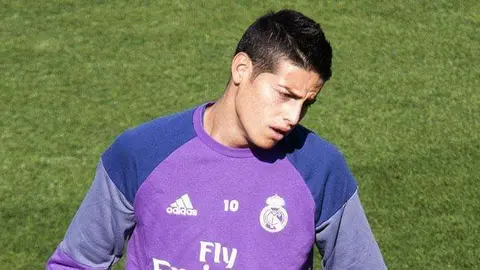 James Rodríguez durante un entrenamiento en Valdebebas.