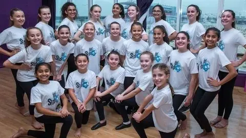 Las bailarinas de Motor City de Dubai.