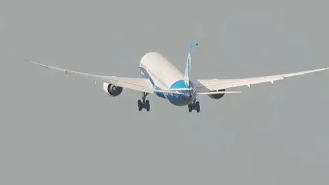 El nuevo Boeing 787-10, durante su primer vuelo de prueba. (Boeing Airplanes)