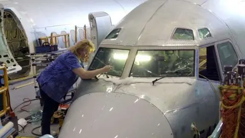 Construcción de un Boeing 737.