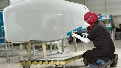 El 86% de los trabajadores de STRATA son mujeres. (strata.ae)