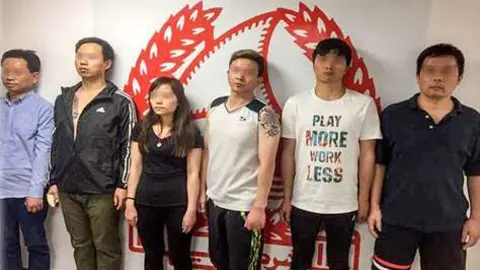 Los detenidos por el robo en una joyería de Dubai.