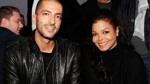 Una imagen de Janet Jason junta a su marido qatarí.