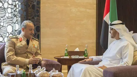  El jeque Mohammed Bin Zayed Al Nahyan y el mayor general príncipe Fahd bin Turki Bin Abdul Aziz de Arabia Saudita en Abu Dhabi.