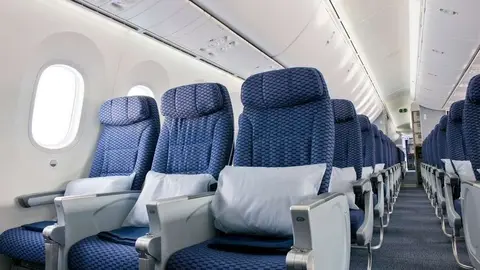 Interior de un Dreamliner 787 de United.