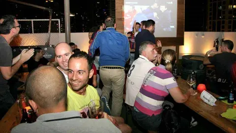 ambiente en Garden 8 durante un Real Madrid-Barcelona- (EL CORREO)