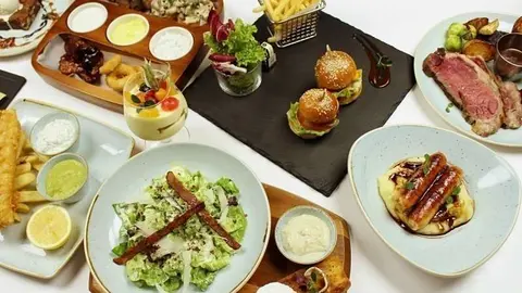 Platos en el brunch de Blu Sky. (Cedida)