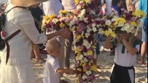 La Pascua en la playa de Umm Suqueim de Dubai.