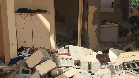 Estado en el que quedó el interior de la vivienda tras la explosión.