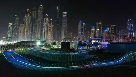 Pista de LED al aire libre en Skydive. (EL CORREO)