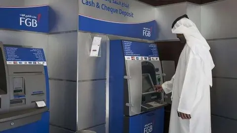 La fusión de los bancos de Emiratos se hará efectiva a primeros de 2017.