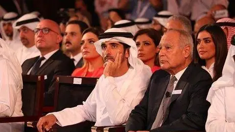 El jeque Hamdan asiste al Arab Media Forum que se celebra en Dubai.