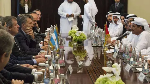 Encuentro del presidente de Argentina en Dubai con autoridades y representantes de empresas emiratíes. (Casa Rosada)