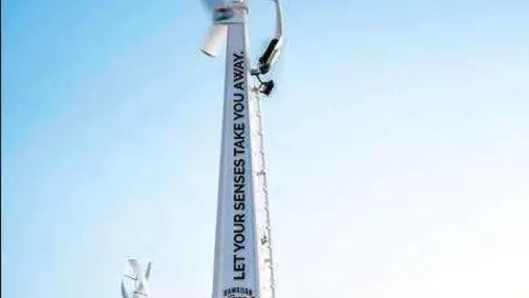 Farolas en la playa de Dubai.(Gulf News)