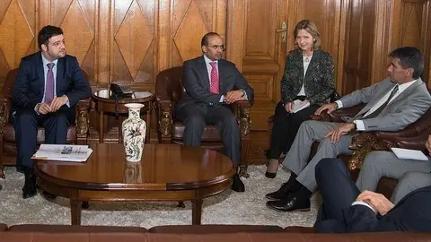Imagen del encuentro del vicepresidente de Uruguay con la delegaci&oacute;n de la C&aacute;mara de Comercio de Dubai. (Cedida)