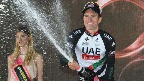 El ciclista esloveno del UAE Team Emirates ganador de la 4ª etapa del Giro de Italia.