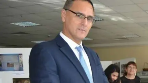 El cónsul de Perú en Emiratos Árabes Unidos. (EC)