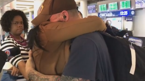 El cubano ha su llegada al aeropuerto de Chicago.(tmj4.com)