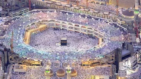 El atentado frustrado estaba dirigido hacia la Gran Mezquita de La Meca, donde este viernes rezaban millones de fieles. (Saudi Gazette)