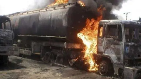 El camión cisterna siniestrado en Pakistán.