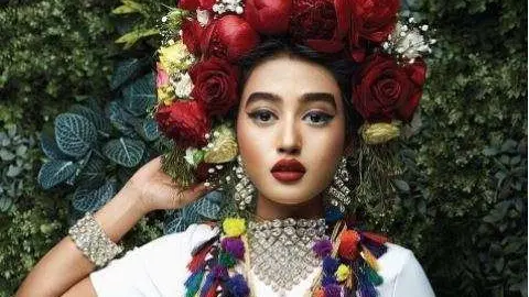 Frida Kahlo en Vogue Arabia.