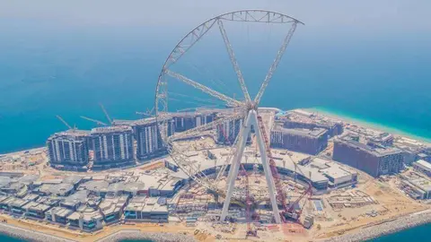 Los trabajos en la noria de Dubai están ya muy avanzados.