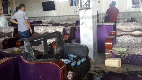 Peña del Real Madrid de la ciudad de Balad, al norte de Bagdad, tras sufrir un atentado hace dos semanas.