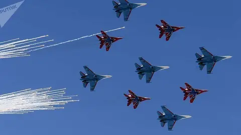 El equipo aéreo de acrobacia de Rusia.