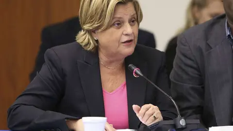 Ileana Ros-Lehtinen, presidenta del subcomité para Oriente Medio y Norte de África en el Congreso de los EEUU, durante una comparecencia.