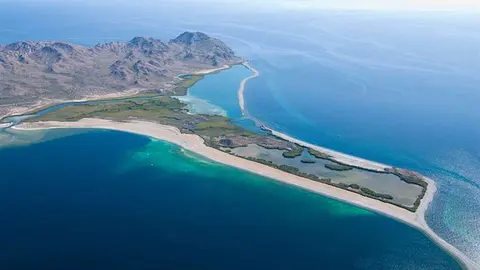 Una imagen aérea de Isla Cerralvo en México.