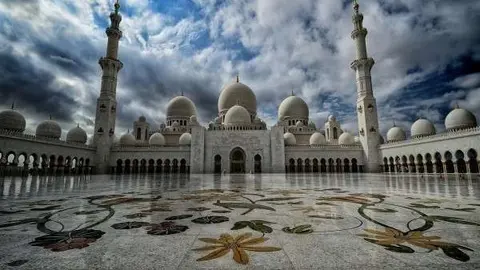 La Gran Mezquita de Abu Dhabi.