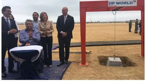 Colocación de la primera piedra del puerto de Posorja, en Ecuador. 