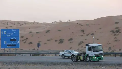 Una imagen de la autopista E-611 o Emirates Road. (EL CORREO)