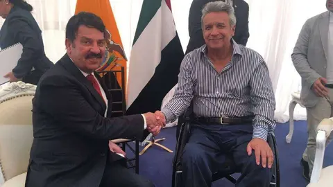 El presidente de Ecuador y el embajador de Emiratos Árabes Unidos. (WAM)