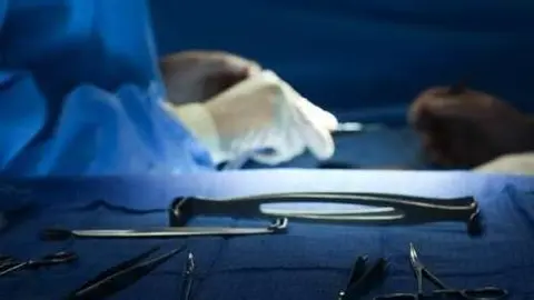 El Ministerio de Salud de EAU aconseja ser cautelosos a la hora de proceder a tratamientos estéticos.