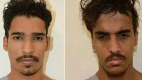 Las autoridades saudíes difundieron las fotos de los dos detenidos yemeníes.