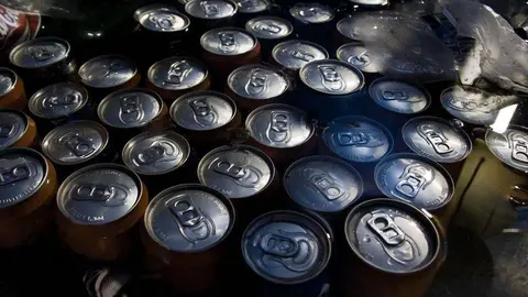 Latas de refrescos. (Damien Ayers, Flickr)