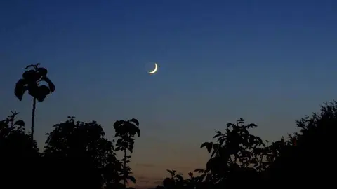 La observación de la luna en cuarto creciente marca el inicio del Ramadán.