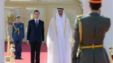 El presidente de México y el príncipe heredero de Abu Dhabi en Emiratos Árabes.