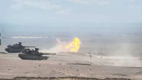 Los ejercicios militares se llevaron a cabo con munición real. (WAM)