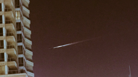 Imagen de uno de los meteoritos. Twitter de @eliasnemeh  