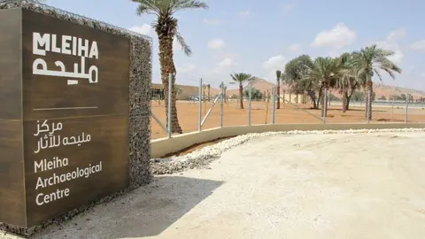 Entrada al Centro Arqueológico de Mleiha en Sharjah. (EL CORREO)