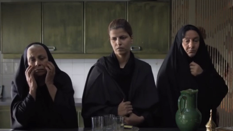 Un fotograma de 'Al rijal faqat eina al dufna'.